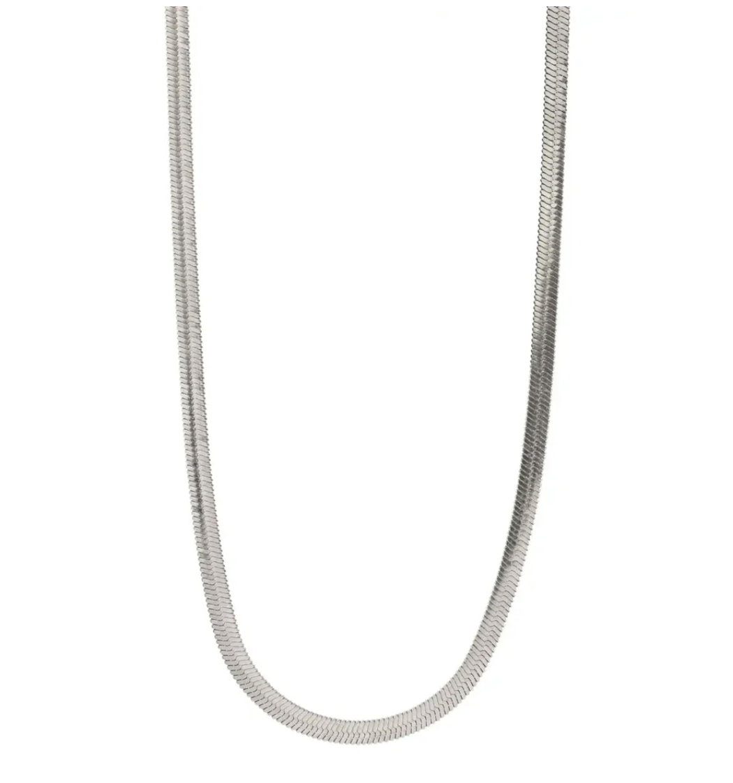 timi Ivy Snake Chain Necklace